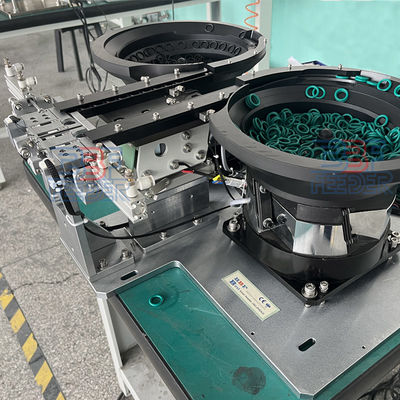 ISO Электрический вибрирующий питатель Пластиковые детали Вибрация 110V 60Hz